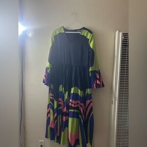 Terramina Vibrant Long Sleeve Dress in Black and Green